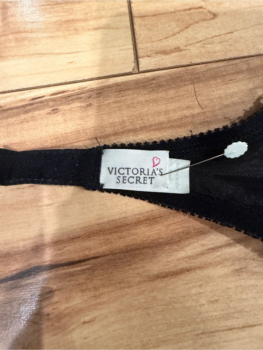 Vintage Victoria’s Secret Black Lace Full Coverage Bra 34A lined Underwire - Picture 8 of 9